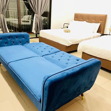 ג'והור בהרו High Floor Studio Austin Regency Mount Austin W Balcony 3 Plus 1Pax 5 Mins Aeon מראה חיצוני תמונה