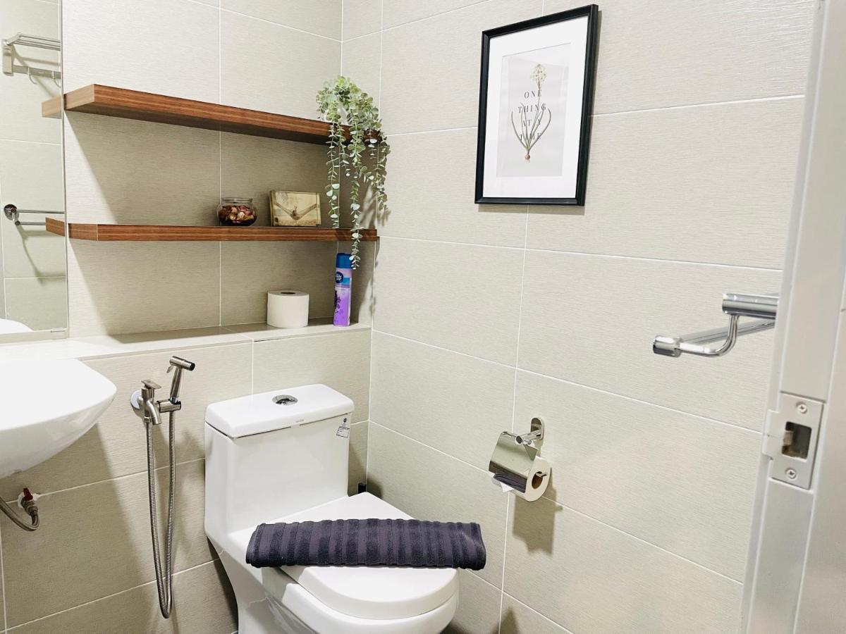 ג'והור בהרו High Floor Studio Austin Regency Mount Austin W Balcony 3 Plus 1Pax 5 Mins Aeon מראה חיצוני תמונה