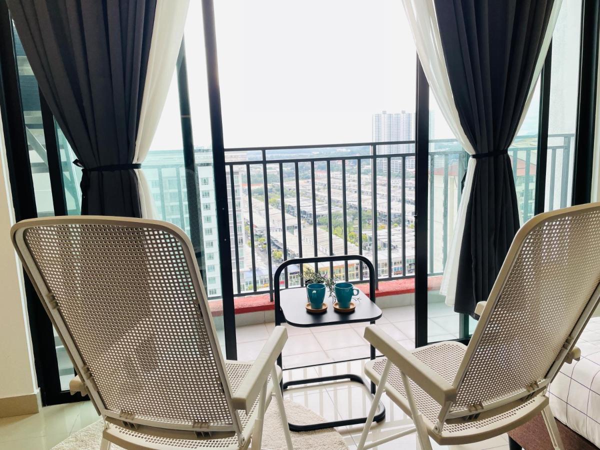 ג'והור בהרו High Floor Studio Austin Regency Mount Austin W Balcony 3 Plus 1Pax 5 Mins Aeon מראה חיצוני תמונה